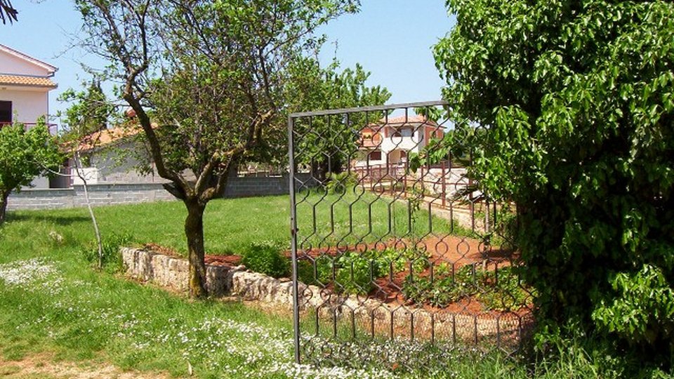 A charming Istrian estate with a old house and big  urbanized land
