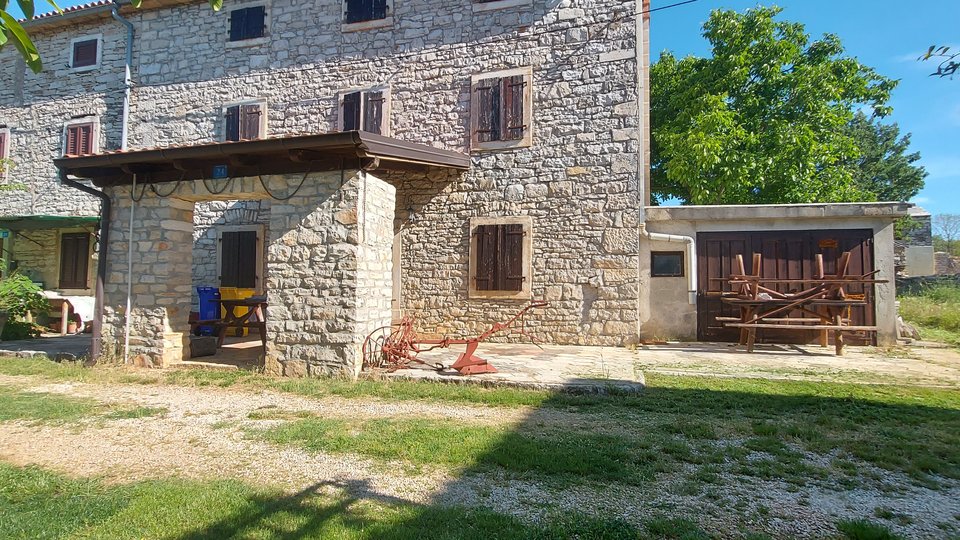 Stone Istrian house with a Big  yard