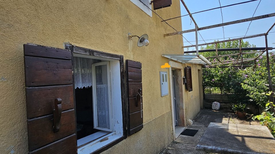 Stone Istrian House near Brtonigla with sea view