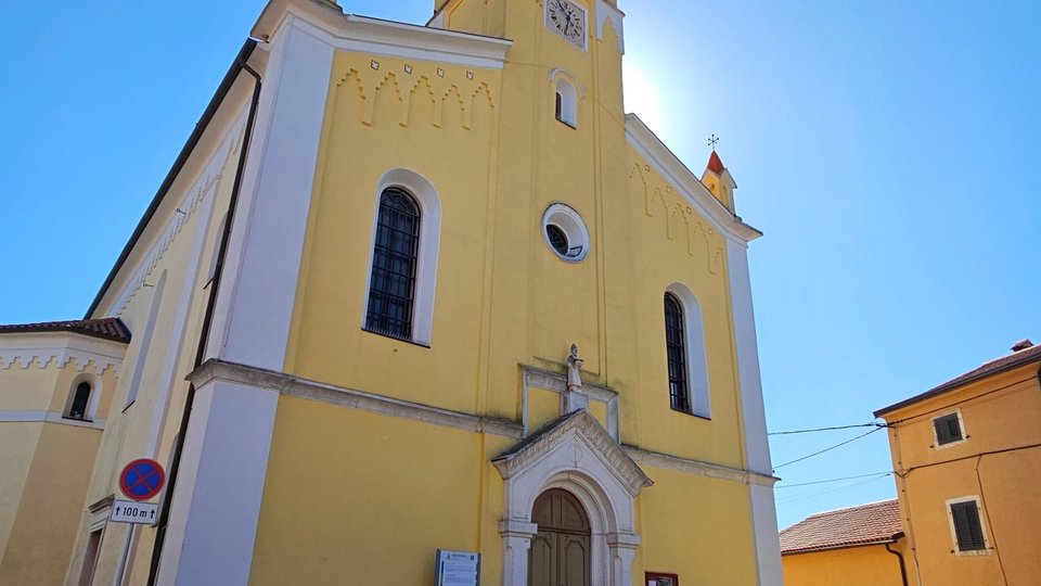 Una casa  carina con cortile a Verteneglio