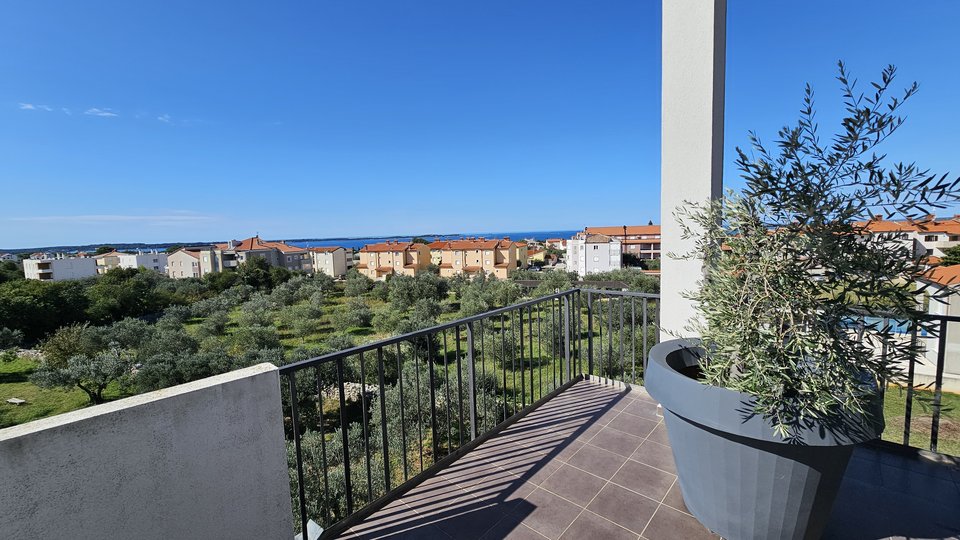 Luxuriöses Apartment im Peroj , Strandnähe mit freiem Blick auf das Meer und den Nationalpark Brijuni